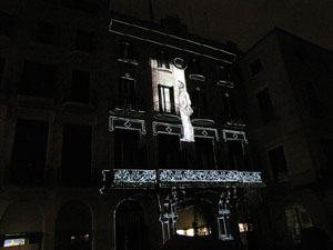 Mapping a la plaça del Vi