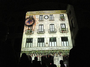 Mapping a la plaça del Vi