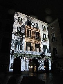 Mapping a la plaça del Vi