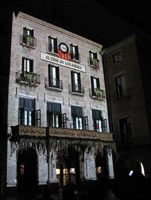 Mapping a la plaça del Vi