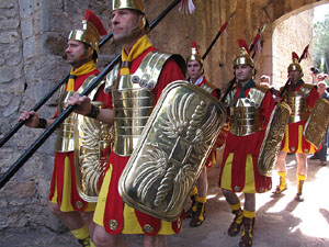 75&egrave; aniversari Associaci&oacute; de Jes&uacute;s Crucificat - Manaies de Girona. foto extraordin&agrave;ria per Concurs de Fotografia