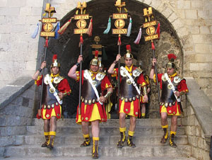 75&egrave; aniversari Associaci&oacute; de Jes&uacute;s Crucificat - Manaies de Girona. foto extraordin&agrave;ria per Concurs de Fotografia