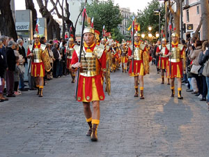 75è aniversari Associació de Jesús Crucificat - Manaies de Girona. Lliurament del Penó