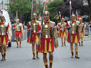 75è aniversari Associació de Jesús Crucificat - Manaies de Girona. Recollida del Penó