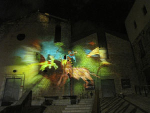 Mapping. Animals fantàstics del Beatus de Girona a la façana de la Mercè 