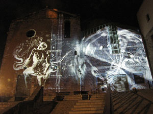 Mapping. Animals fantàstics del Beatus de Girona a la façana de la Mercè 
