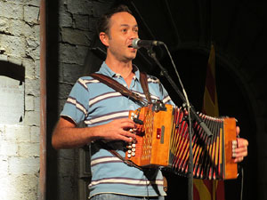 Diada Nacional 2014. Concert a les escales de la Catedral