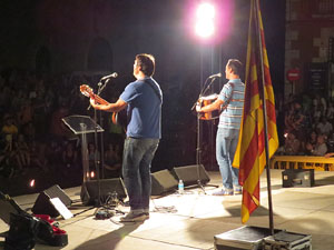 Diada Nacional 2014. Concert a les escales de la Catedral