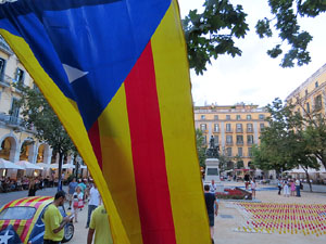 L'estelada a la pla&ccedil;a de la Independ&egrave;ncia