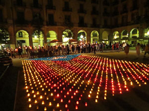L'estelada a la pla&ccedil;a de la Independ&egrave;ncia