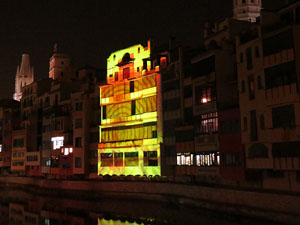 Girona, ciutat de festivals. Festival Internacional de Mapping, FIMG. Fa&ccedil;ana de la  Casa Mas&oacute;