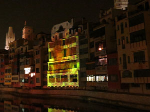 Girona, ciutat de festivals. Festival Internacional de Mapping, FIMG. Fa&ccedil;ana de la  Casa Mas&oacute;