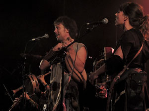 Fires de Sant Narcís 2013. Espectacle de Berros de la Cort i Alma Cubrae a la plaça de Sant Feliu