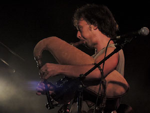 Fires de Sant Narcís 2013. Espectacle de Berros de la Cort i Alma Cubrae a la plaça de Sant Feliu