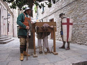 Fires de Sant Narc&iacute;s 2013. Inauguraci&oacute; exposici&oacute; La Girona Medieval amb Casus Bellic