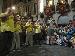 Fires de Sant Narc&iacute;s 2013. Espectacle a la pla&ccedil;a del Vi