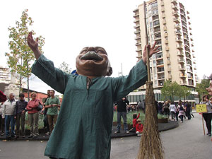 Fires de Sant Narc&iacute;s 2013. Trobada de gegants: la ballada