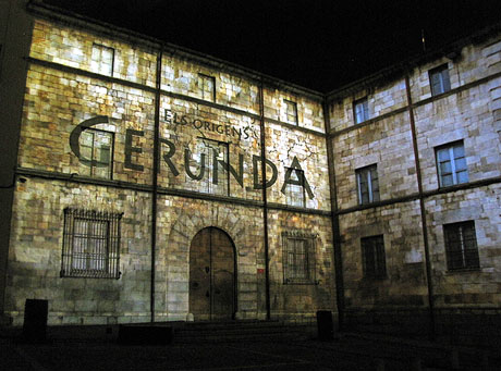 Fires de Girona 2013. Mapping Orígen mitològic i històric de la ciutat, a la Casa Pastors
