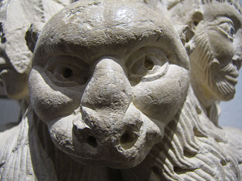 Capitell del segle XII, procedent de Sant Pere de Roda