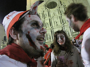 Fires de Sant Narcís 2013. 2a. Zombie Walk de Girona dins el Festival Acocollona't
