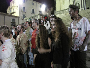 Fires de Sant Narcís 2013. 2a. Zombie Walk de Girona dins el Festival Acocollona't