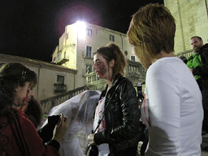 Fires de Sant Narcís 2013. 2a. Zombie Walk de Girona dins el Festival Acocollona't