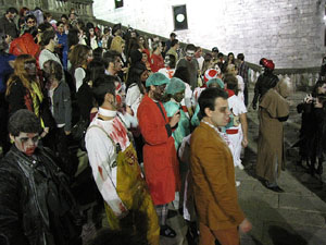 Fires de Sant Narcís 2013. 2a. Zombie Walk de Girona dins el Festival Acocollona't