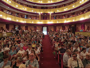 Festival Internacional de Teatre Amateur FITAG. Inauguració al Teatre Municipal