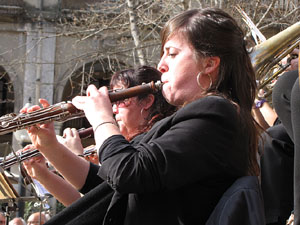 Sardanes a la pla&ccedil;a Independ&egrave;ncia