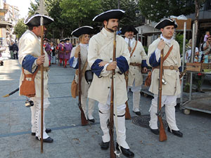 Girona resisteix! Jornades de recreaci&oacute; hist&ograve;rica de la Guerra de Successi&oacute;. Escaramussa al Pont de Pedra