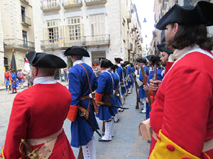 Girona resisteix! Jornades de recreaci&oacute; hist&ograve;rica de la Guerra de Successi&oacute;. Presentaci&oacute; i jurada de bandera
