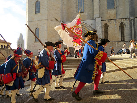 Girona resisteix! Jornades de recreaci&oacute; hist&ograve;rica de la Guerra de Successi&oacute;. Presentaci&oacute; de la recreaci&oacute;