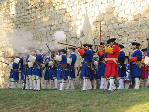 Girona resisteix! Jornades de recreaci&oacute; hist&ograve;rica de la Guerra de Successi&oacute;. Recreaci&oacute; dels combats de 1705