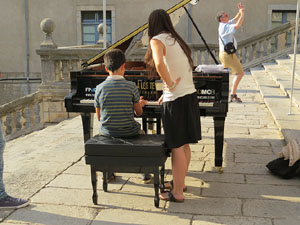 Pianos de cua als carrers de Girona