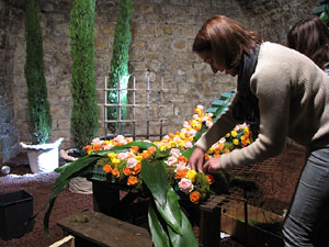 Girona Temps de Flors 2014. Preparaci&oacute; dels muntatges florals