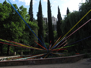 Girona Temps de Flors 2014. Preparaci&oacute; dels muntatges florals