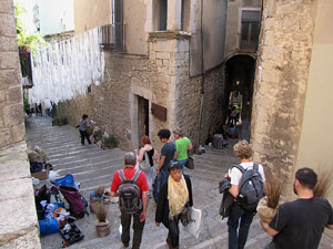 Girona Temps de Flors 2014. Preparaci&oacute; dels muntatges florals