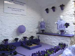 Girona Temps de Flors 2014. Preparaci&oacute; dels muntatges florals