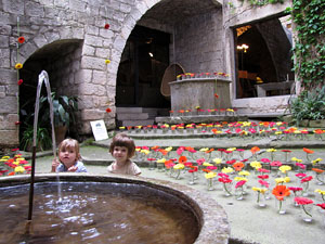 Girona Temps de Flors 2014. Les escales de la Pera i La Pabordia