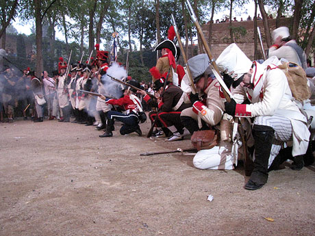 VI Festa Reviu els Setges Napole&ograve;nics de Girona. Recreaci&oacute; del Gran Dia de Girona al Barri Vell