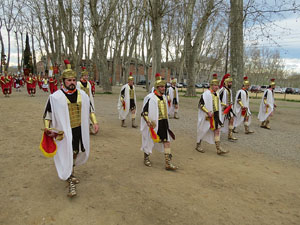 75è aniversari Associació de Jesús Crucificat - Manaies de Girona. Vexillatio Gerundensis. Desfilada de 781 manaies pels carrers de Girona