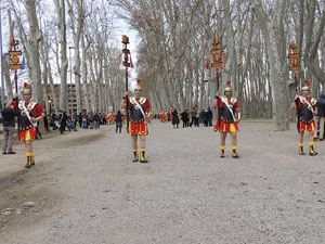 75è aniversari Associació de Jesús Crucificat - Manaies de Girona. Vexillatio Gerundensis. Desfilada de 781 manaies pels carrers de Girona