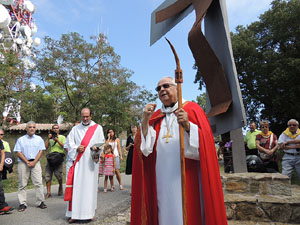 La Creu dels Àngels, escultura de Max Varés