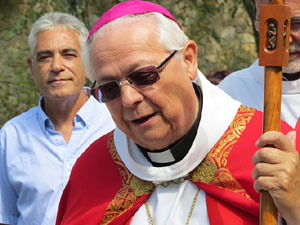 La Creu dels Àngels, escultura de Max Varés