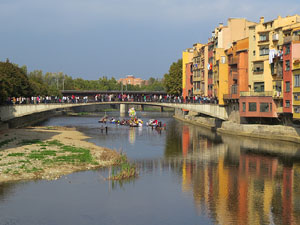 Fires de Sant Narc&iacute;s 2013. 2a. Baixada d'andr&ograve;mines pel riu Onyar del segle XXI