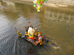 Fires de Sant Narc&iacute;s 2013. 2a. Baixada d'andr&ograve;mines pel riu Onyar del segle XXI