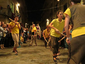 Fires de Girona 2014. Ballades de capgrossos, gegants i Àguila de la ciutat a la plaça del Vi