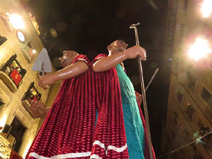 Fires de Girona 2014. Ballades de capgrossos, gegants i Àguila de la ciutat a la plaça del Vi