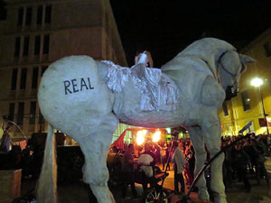 Fires de Girona 2014. Espectacle la bella i les bèsties, a càrrec de Carros de Foc