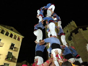 Fires de Girona 2014. Castells de vigilia a c&agrave;rrec de Marrecs de Salt i Castellers de Badalona